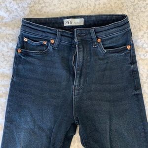 Zara Size 26 Skinny Jeans Dark Blue
